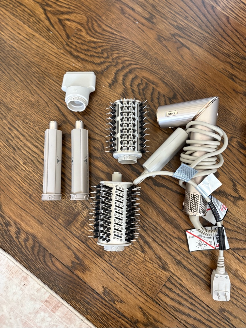 Shark Women's Hot Air Styler in Beige - Round Brush Attachments